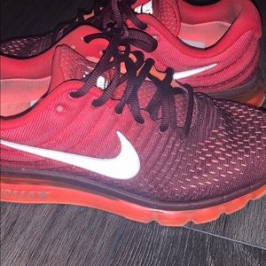 Nike AirMax - FREE GIFT WITH PURCHASE